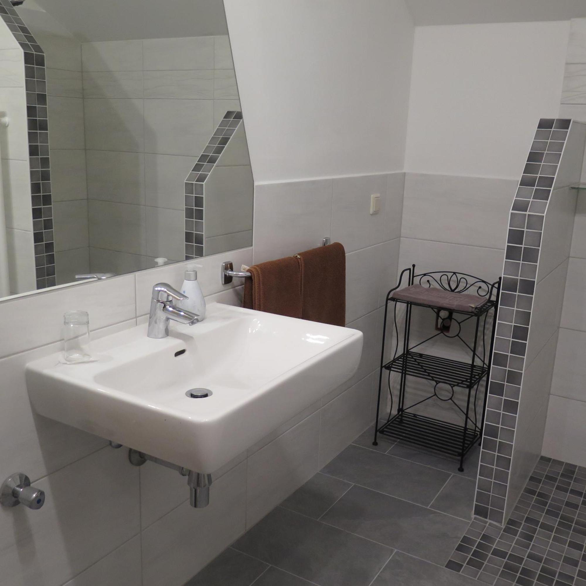 Rosenhotel - Serviced Apartments Zwentendorf Экстерьер фото